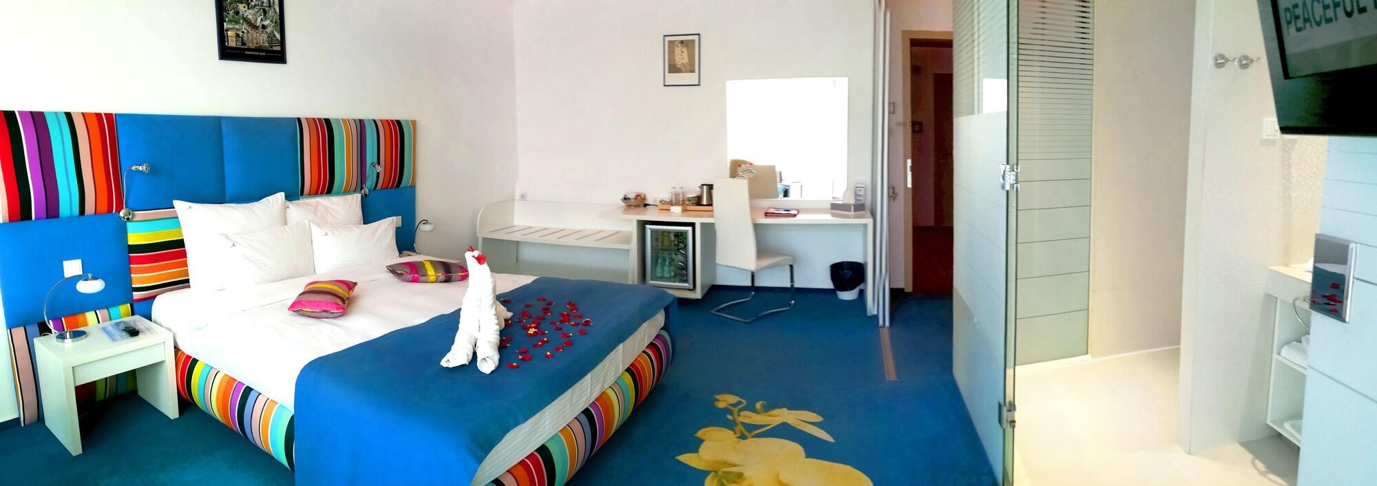 Marshal Garden Hotel Букурещ Екстериор снимка A room at the hotel